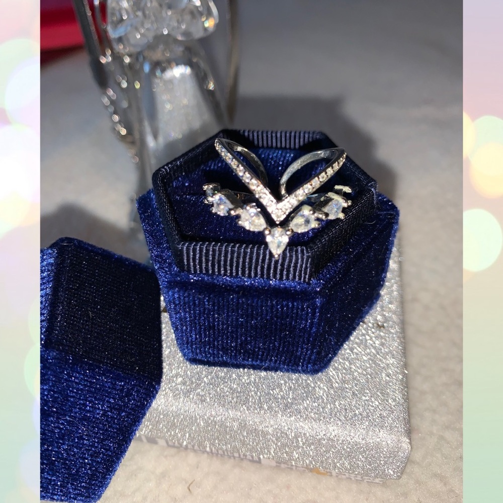 Sparkly Ring